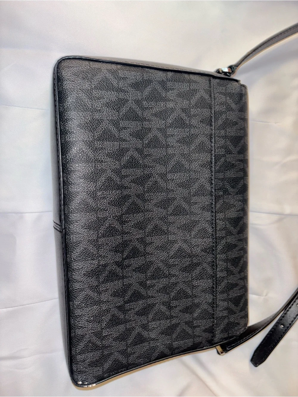 Michael Kors Black Logo-Accent Crossbody Bag